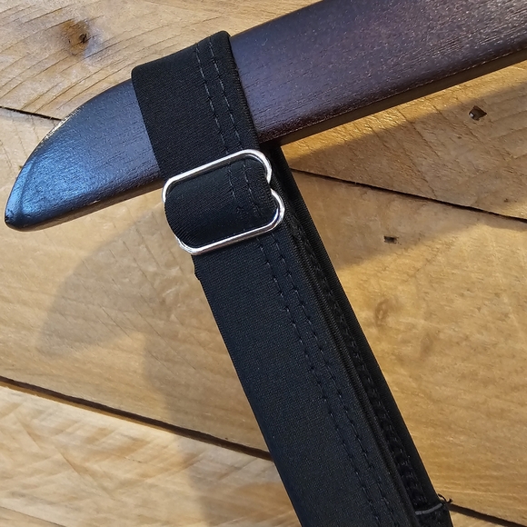 Meet.Curve black crisscross off the shoulder one piece swimsuit in size XL - Picture 7 of 9